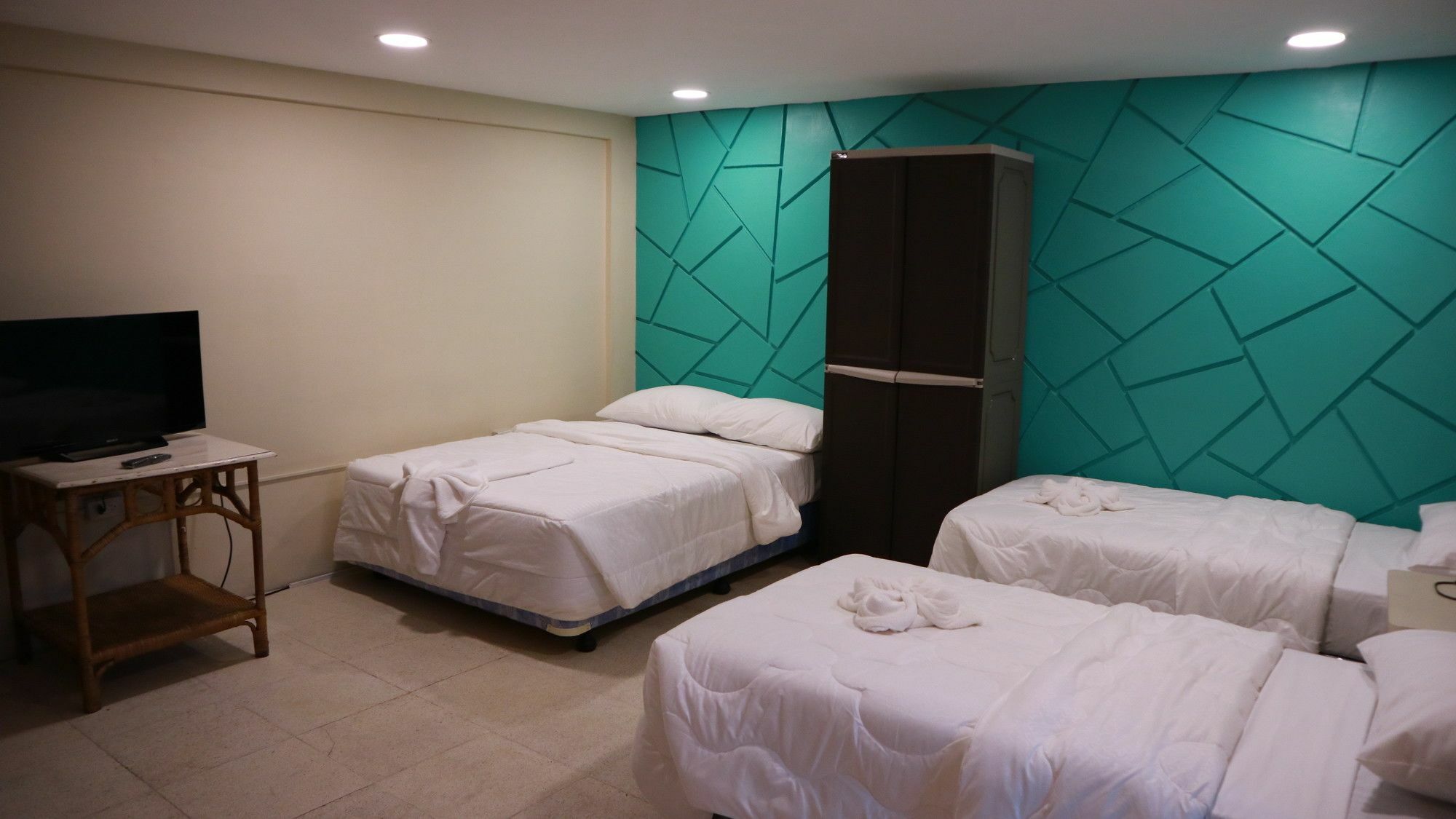 Residencia Marfel Hotel Tacloban Exterior photo